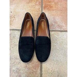 VIONIC suede slip on loafer size 6